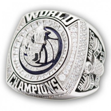 2010 - 2011 Dallas Mavericks Basketball World Championship Ring (Stone Version)